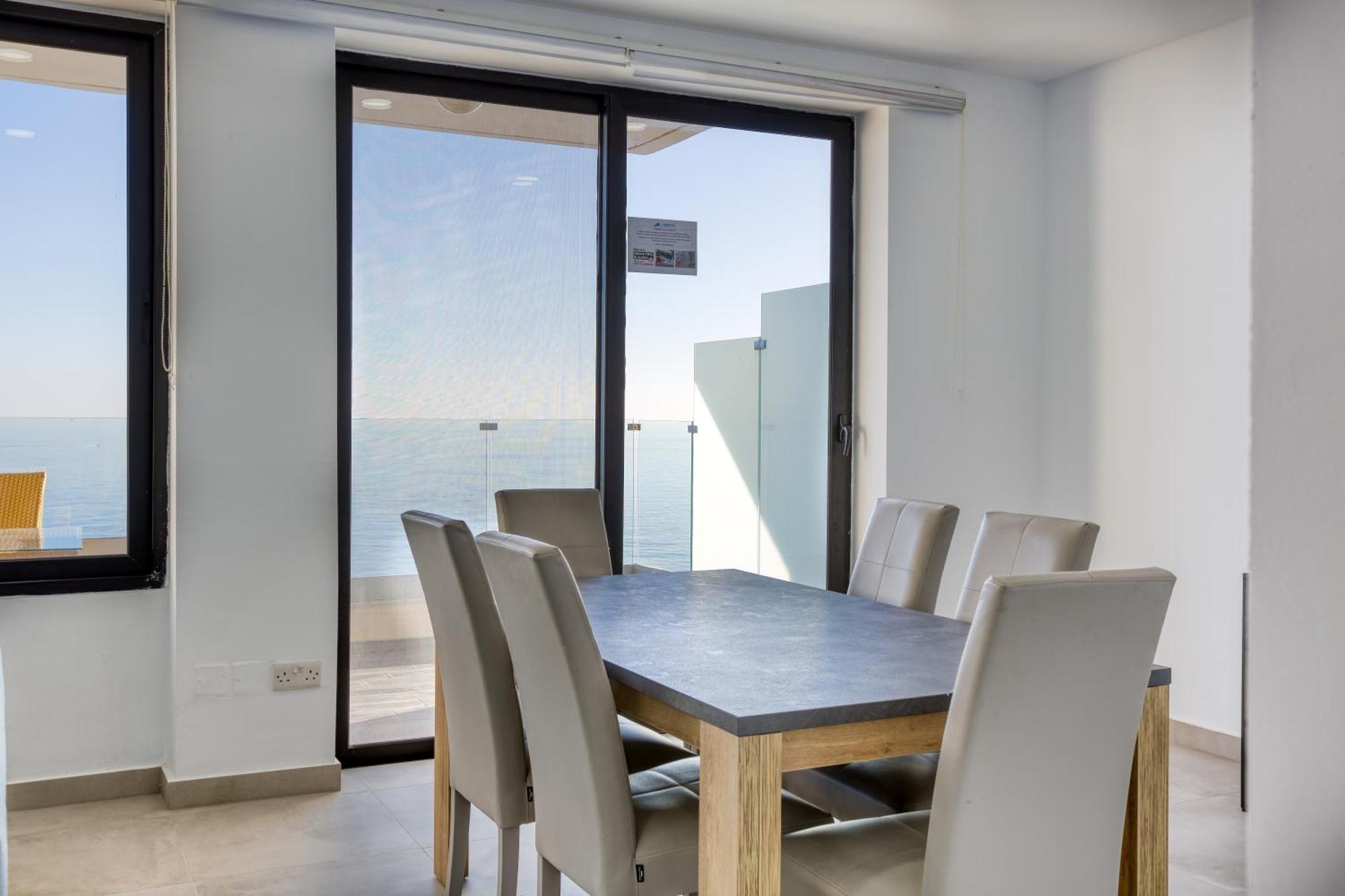 Seafront Sliema Apartment With Balcony & Sea Views By Jl Экстерьер фото