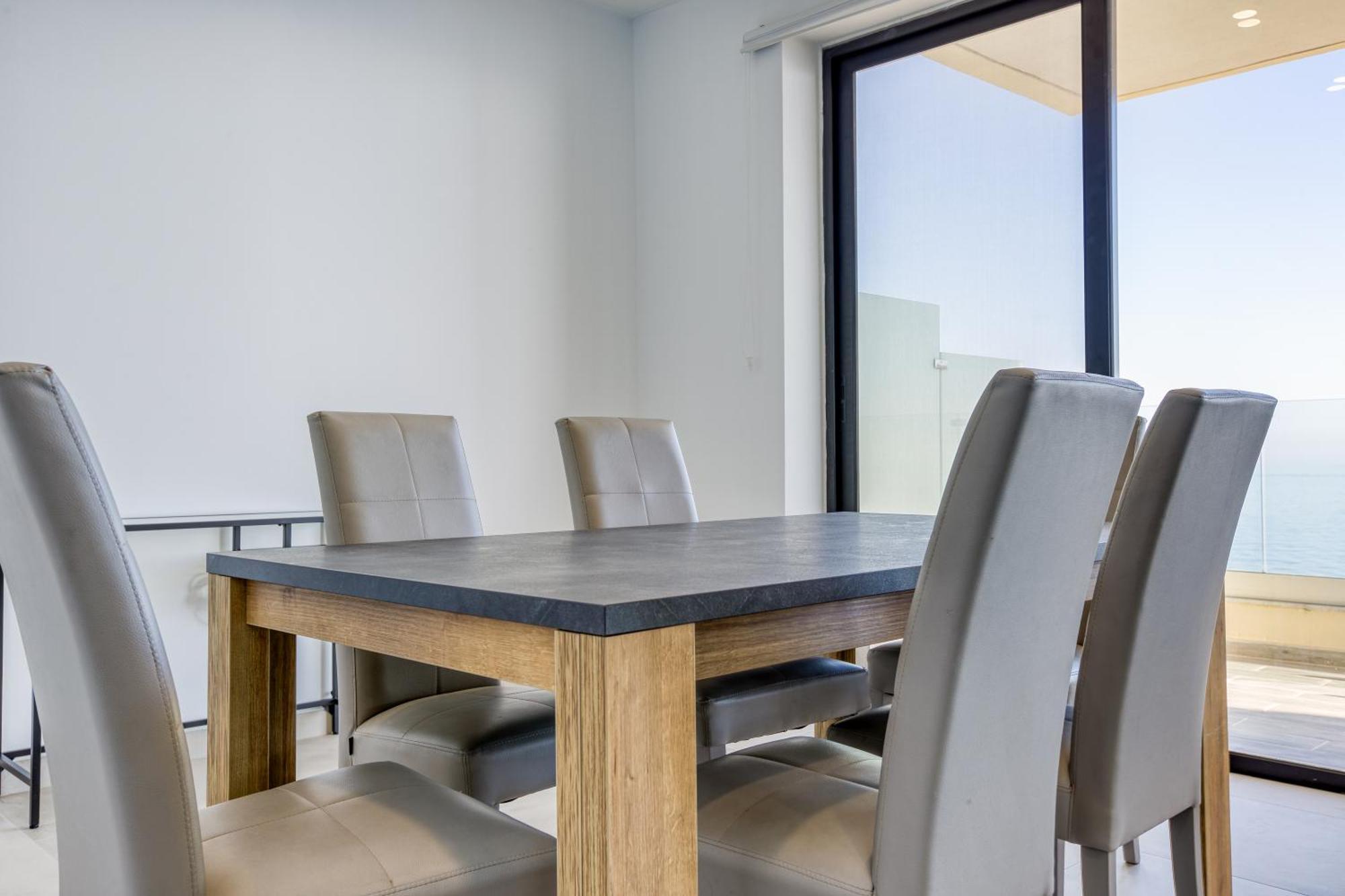 Seafront Sliema Apartment With Balcony & Sea Views By Jl Экстерьер фото