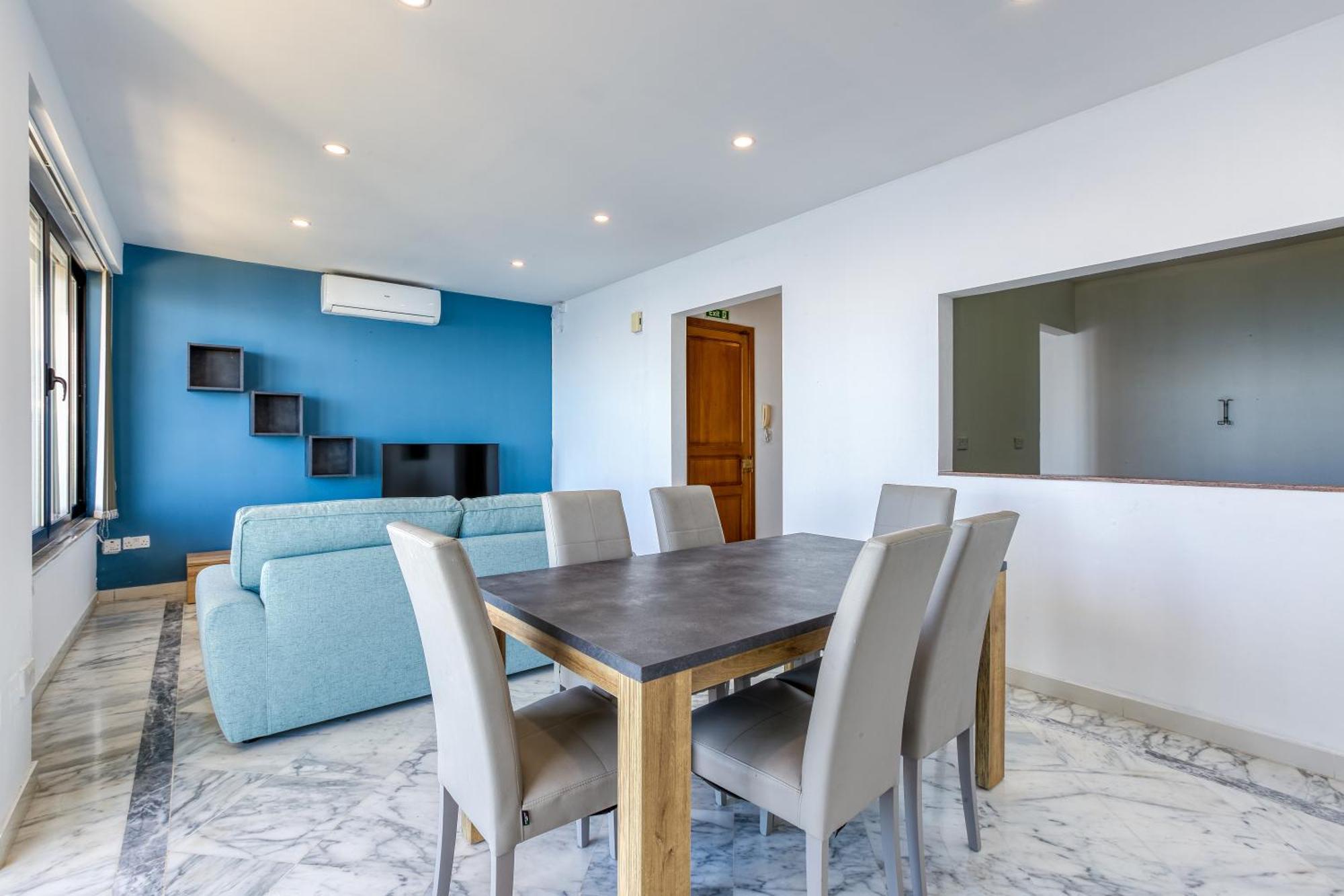 Seafront Sliema Apartment With Balcony & Sea Views By Jl Экстерьер фото