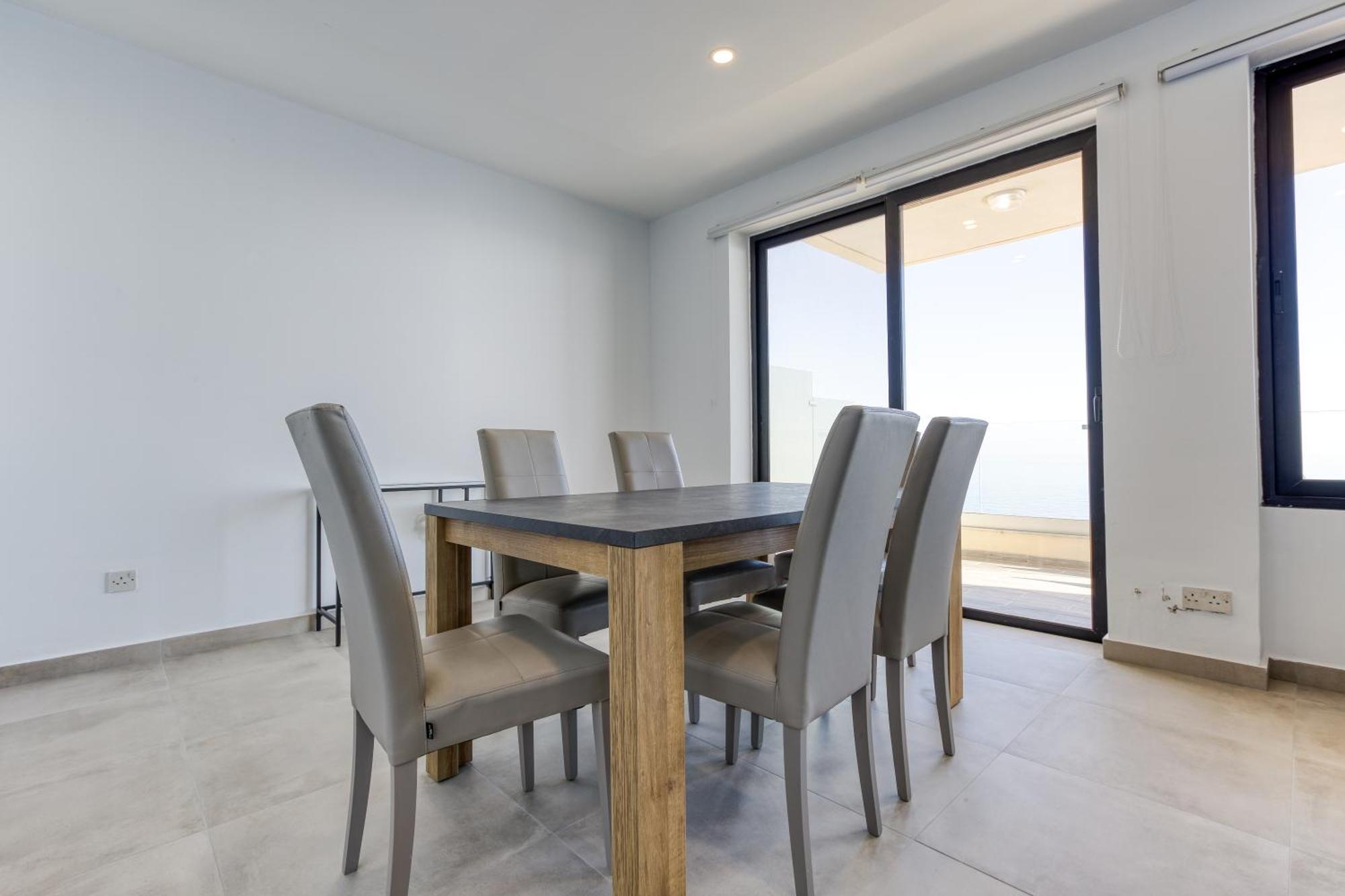 Seafront Sliema Apartment With Balcony & Sea Views By Jl Экстерьер фото